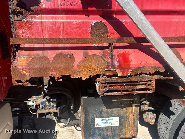 image for item FC5229 2011 International WorkStar 7300 dump truck