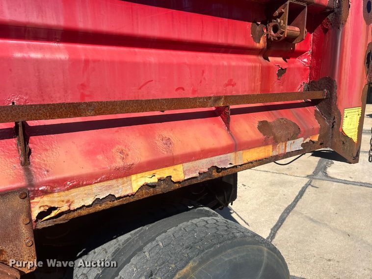 image for item FC5229 2011 International WorkStar 7300 dump truck