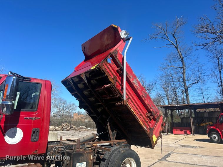 image for item FC5229 2011 International WorkStar 7300 dump truck