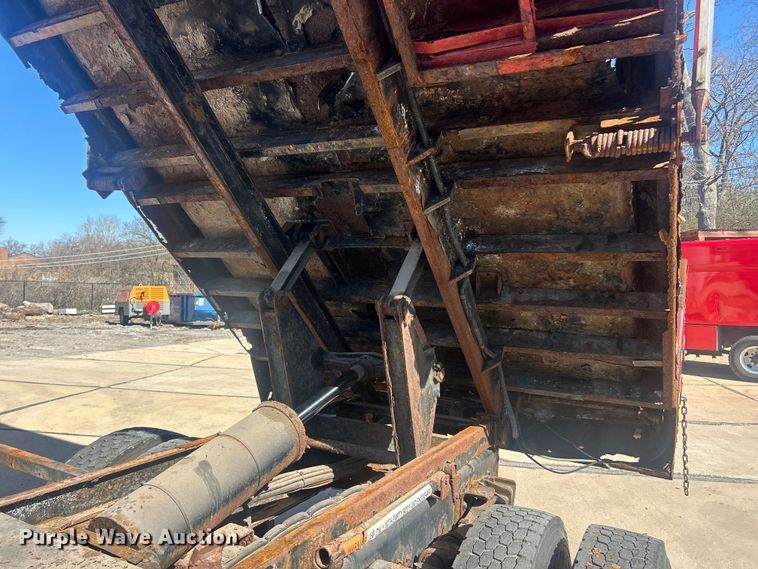 image for item FC5229 2011 International WorkStar 7300 dump truck