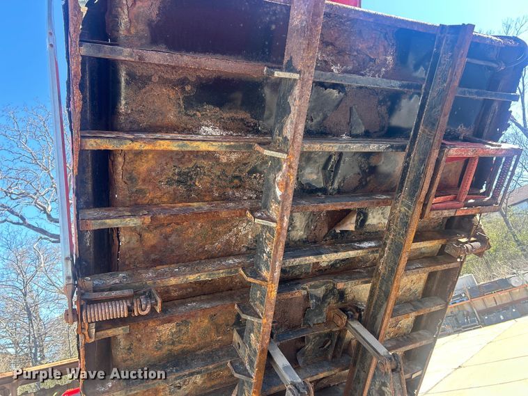 image for item FC5229 2011 International WorkStar 7300 dump truck