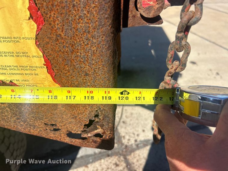 image for item FC5229 2011 International WorkStar 7300 dump truck