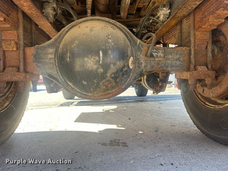 image for item FC5229 2011 International WorkStar 7300 dump truck