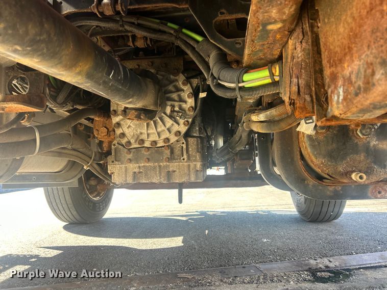 image for item FC5229 2011 International WorkStar 7300 dump truck