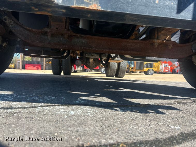 image for item FC5229 2011 International WorkStar 7300 dump truck