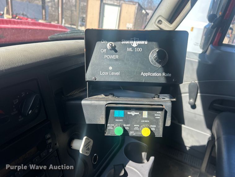 image for item FC5229 2011 International WorkStar 7300 dump truck