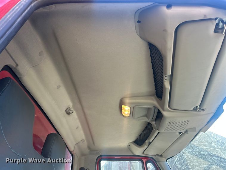 image for item FC5229 2011 International WorkStar 7300 dump truck