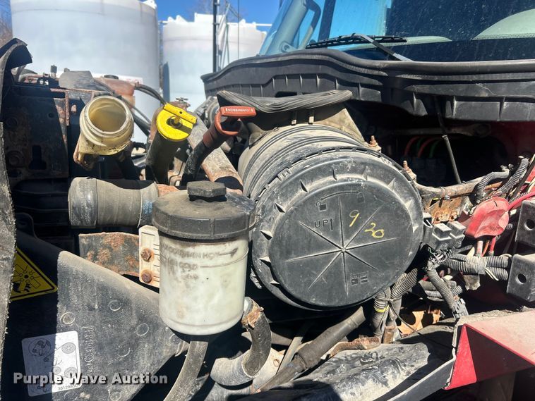 image for item FC5229 2011 International WorkStar 7300 dump truck