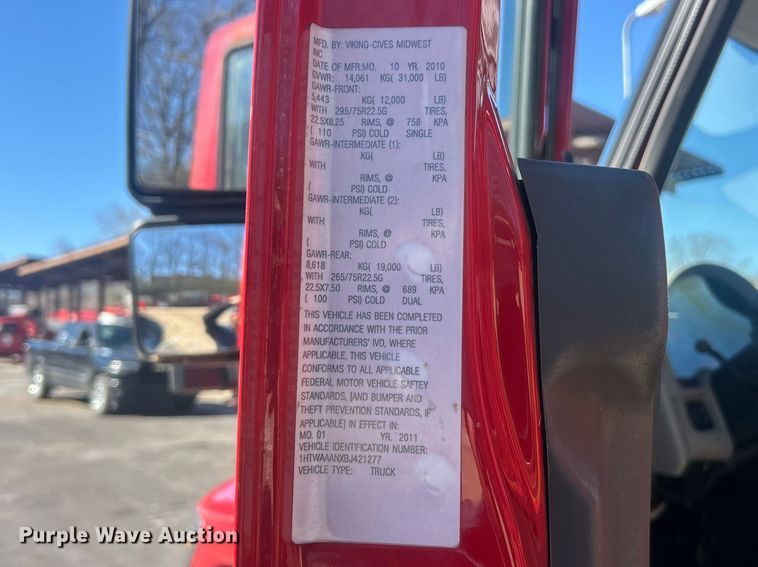 image for item FC5229 2011 International WorkStar 7300 dump truck