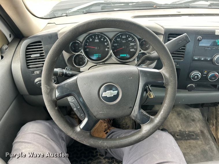 image for item FC5234 2007 Chevrolet Silverado 2500HD pickup truck