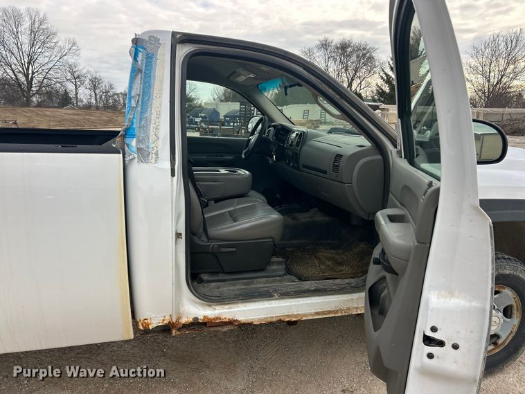 image for item FC5234 2007 Chevrolet Silverado 2500HD pickup truck