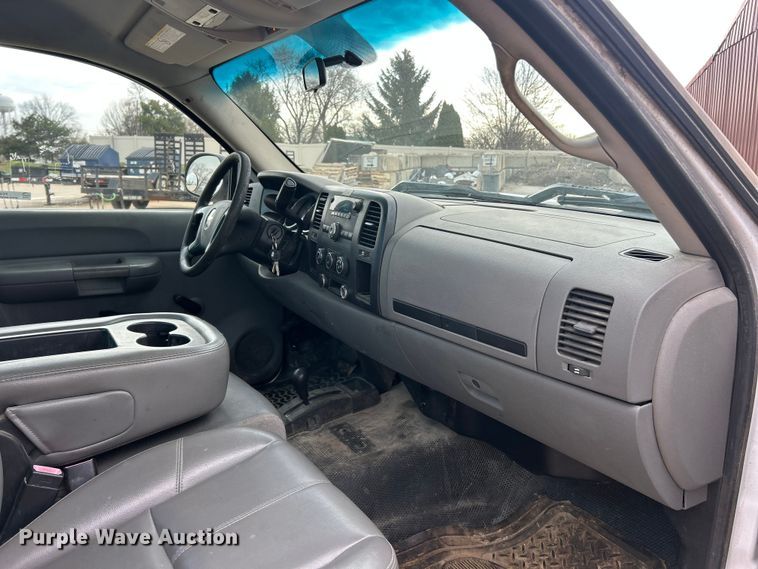 image for item FC5234 2007 Chevrolet Silverado 2500HD pickup truck