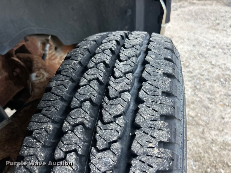 image for item FC5236 2005 Chevrolet Silverado 2500HD Crew Cab pickup truck