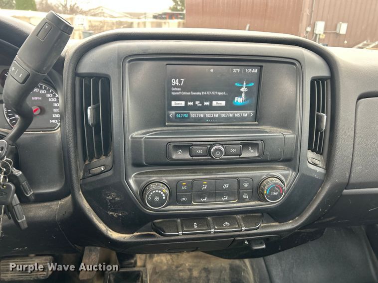 image for item FC5238 2016 Chevrolet Silverado 1500 pickup truck