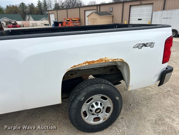 image for item FC5240 2014 Chevrolet Silverado 2500HD pickup truck