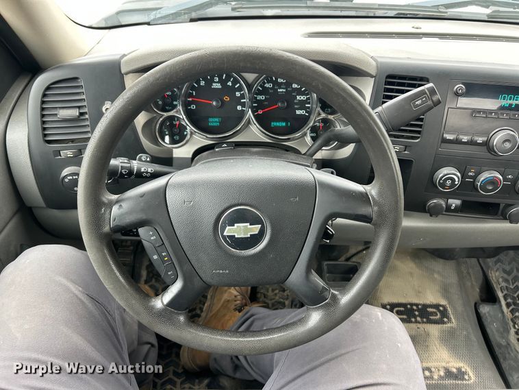 image for item FC5240 2014 Chevrolet Silverado 2500HD pickup truck