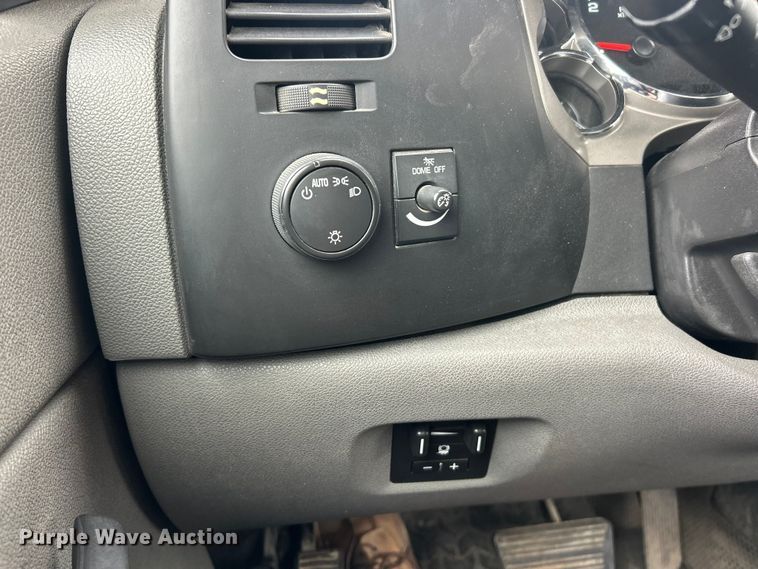 image for item FC5240 2014 Chevrolet Silverado 2500HD pickup truck