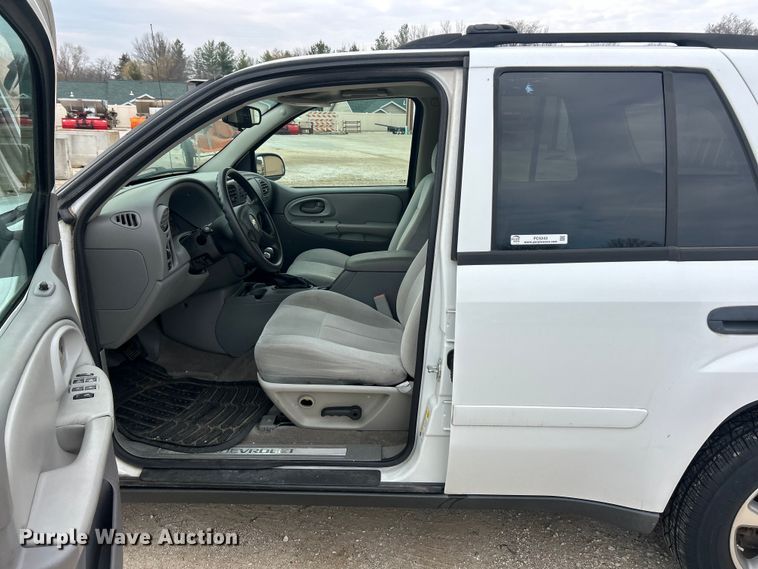 image for item FC5243 2008 Chevrolet Trailblazer  SUV