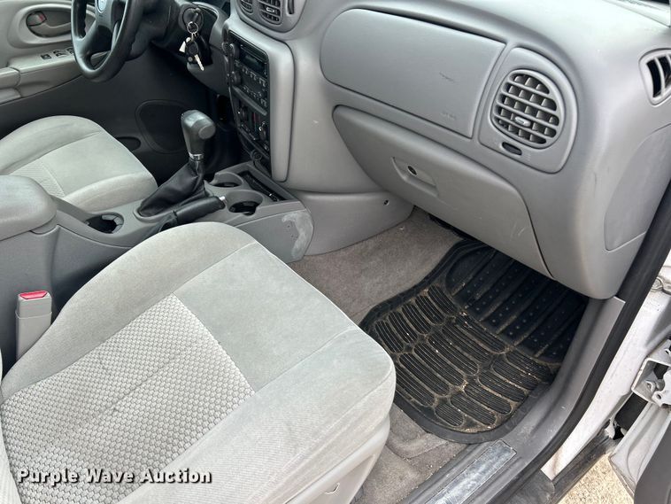 image for item FC5243 2008 Chevrolet Trailblazer  SUV