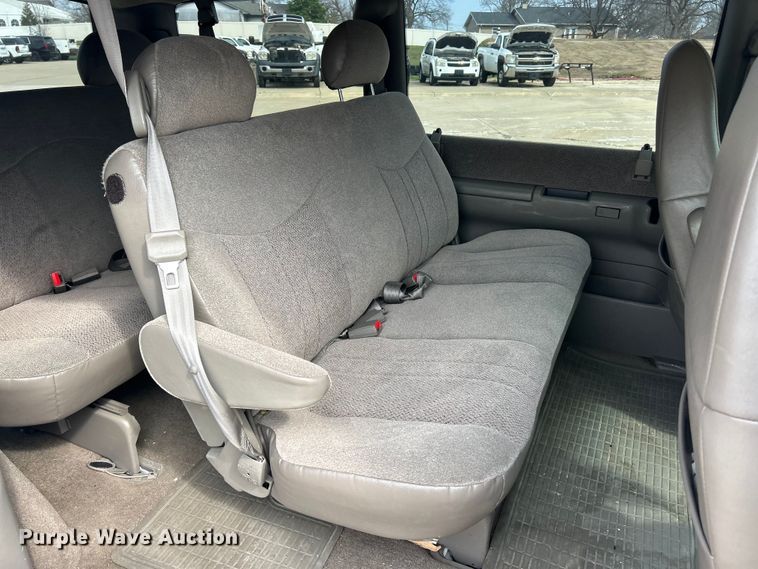 image for item FC5246 2003 Chevrolet Astro  van