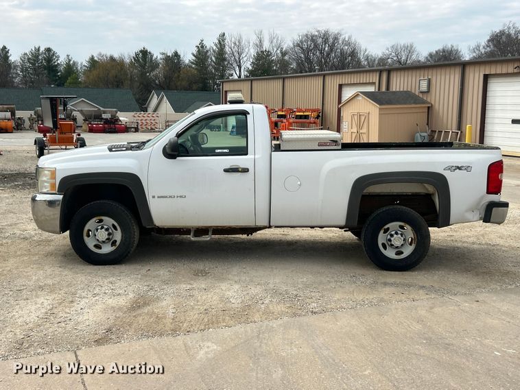 image for item FC5247 2007 Chevrolet Silverado 2500HD pickup truck