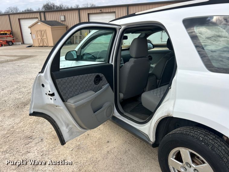 image for item FC5248 2007 Chevrolet Equinox LS SUV