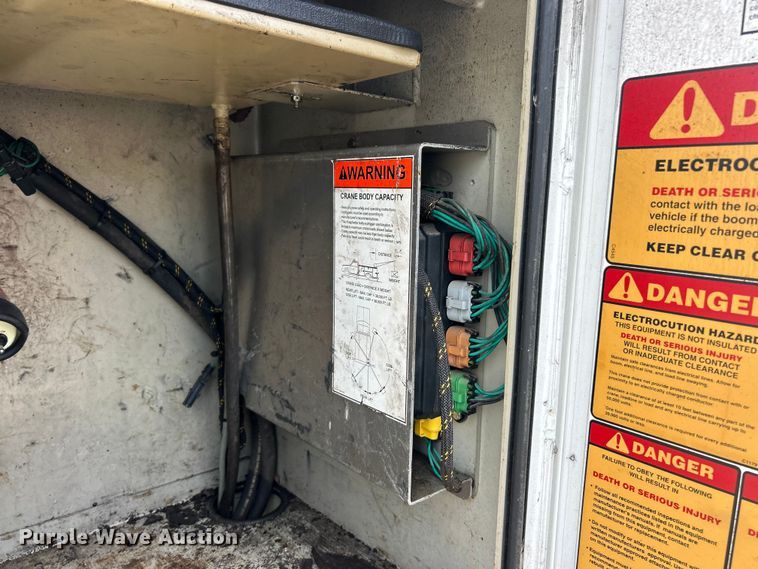 image for item FC5250 2009 Dodge Ram 5500  utility / service truck