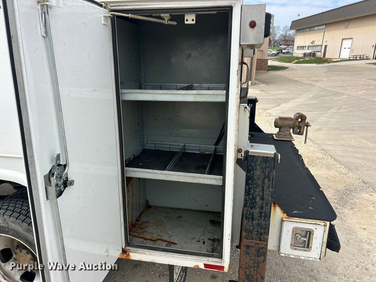 image for item FC5250 2009 Dodge Ram 5500  utility / service truck