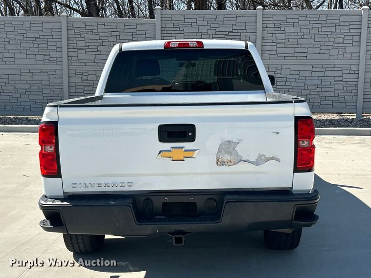 image for item FC5251 2018 Chevrolet Silverado 1500 Crew Cab pickup truck