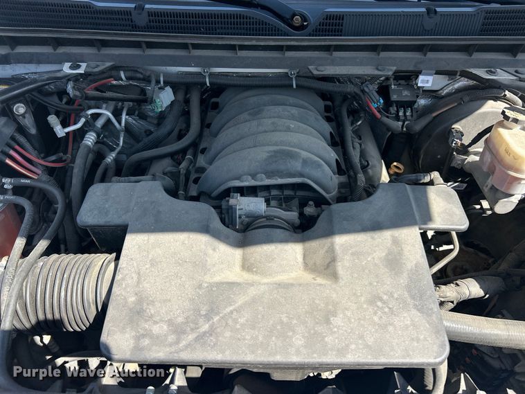 image for item FC5251 2018 Chevrolet Silverado 1500 Crew Cab pickup truck