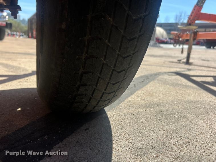 image for item FC5257 (2) road safety signs