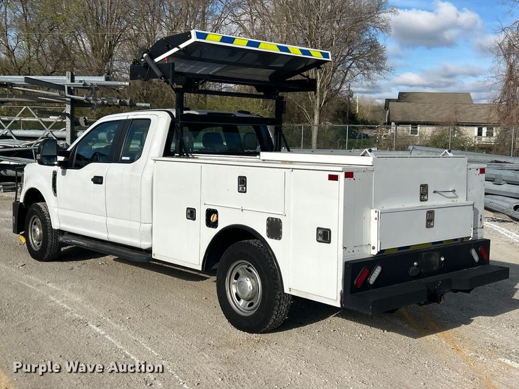 image for item FC5258 2020 Ford F350 Super Duty Ext. Cab utility bed pickup truck