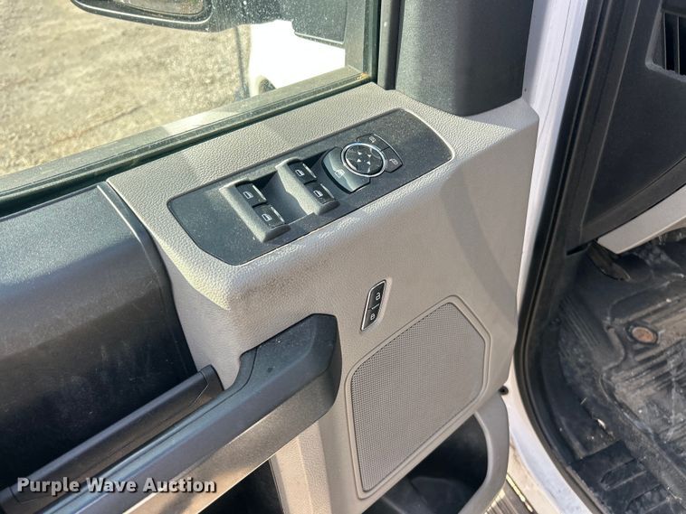 image for item FC5258 2020 Ford F350 Super Duty Ext. Cab utility bed pickup truck