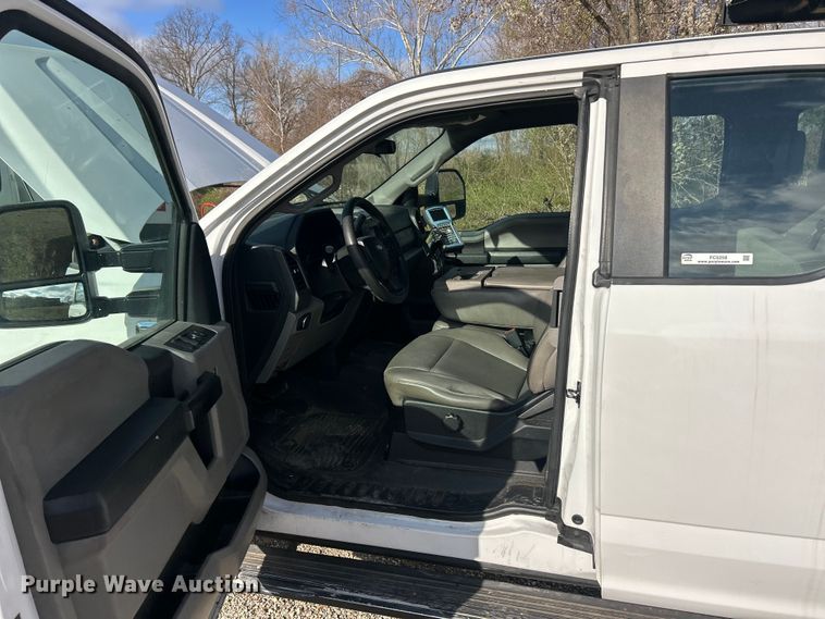 image for item FC5258 2020 Ford F350 Super Duty Ext. Cab utility bed pickup truck