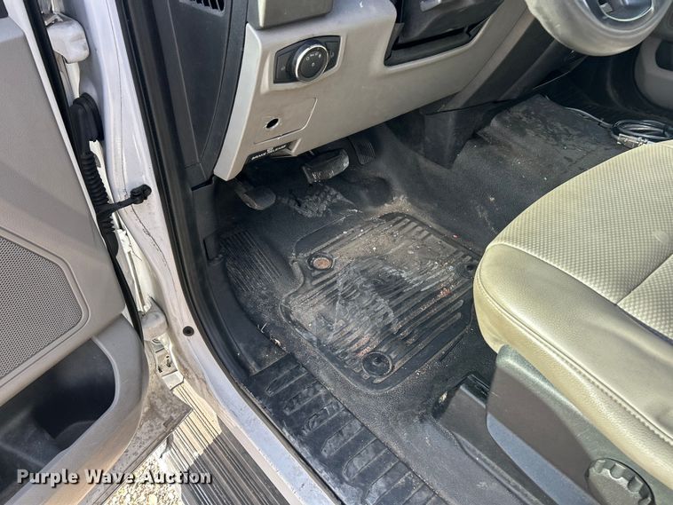 image for item FC5258 2020 Ford F350 Super Duty Ext. Cab utility bed pickup truck