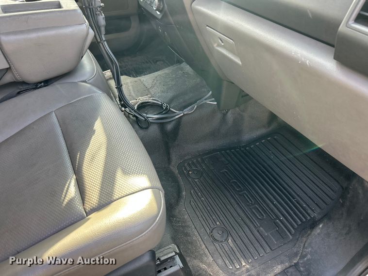 image for item FC5258 2020 Ford F350 Super Duty Ext. Cab utility bed pickup truck