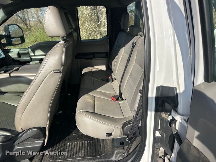 image for item FC5258 2020 Ford F350 Super Duty Ext. Cab utility bed pickup truck