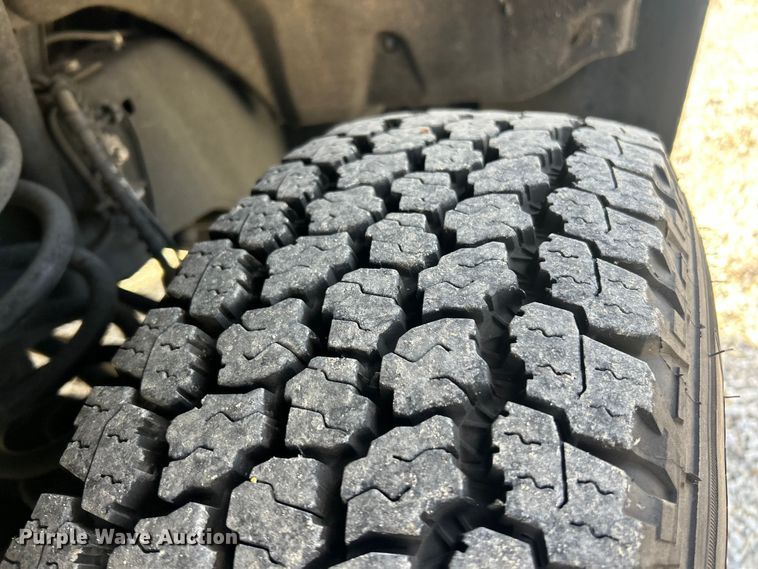 image for item FC5258 2020 Ford F350 Super Duty Ext. Cab utility bed pickup truck