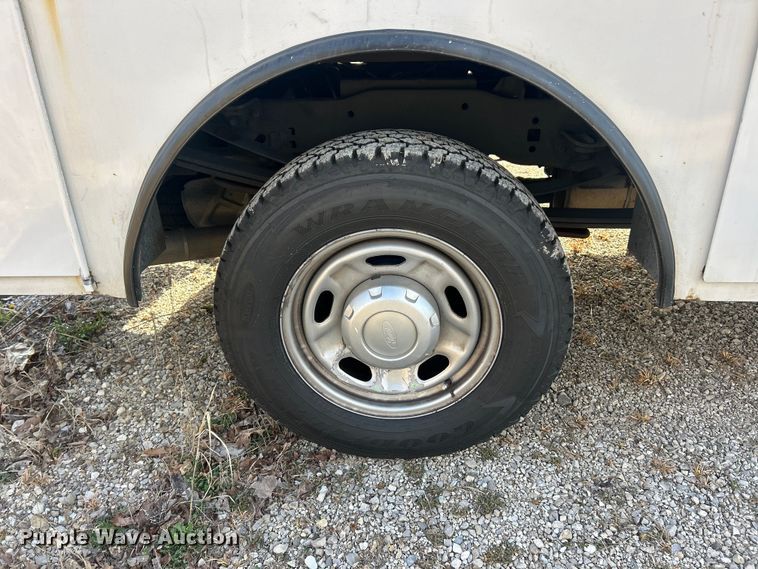 image for item FC5258 2020 Ford F350 Super Duty Ext. Cab utility bed pickup truck