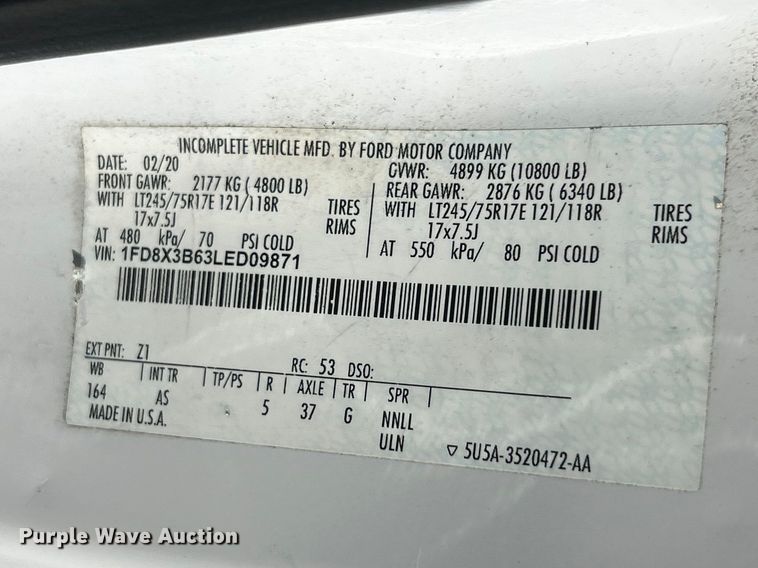 image for item FC5258 2020 Ford F350 Super Duty Ext. Cab utility bed pickup truck