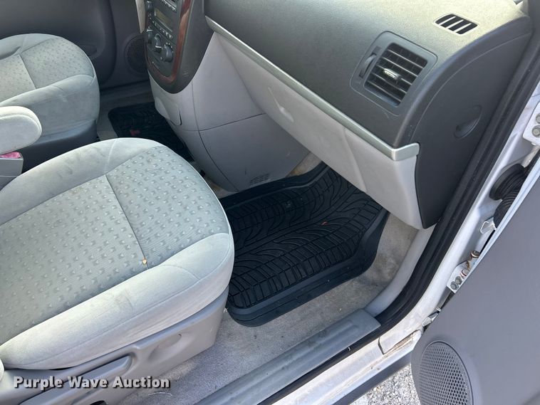 image for item FC5259 2007 Chevrolet Uplander  van