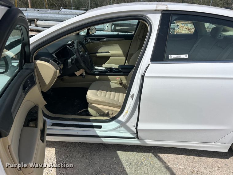 image for item FC5263 2014 Ford Fusion  