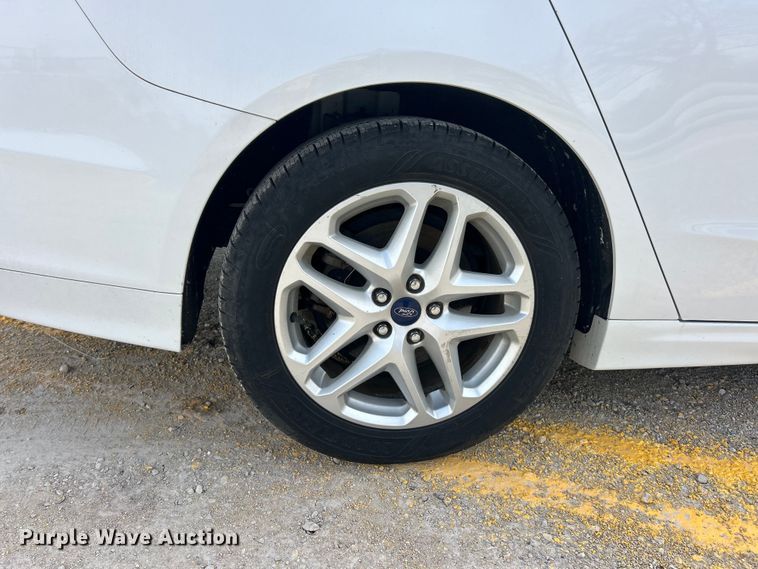 image for item FC5263 2014 Ford Fusion  