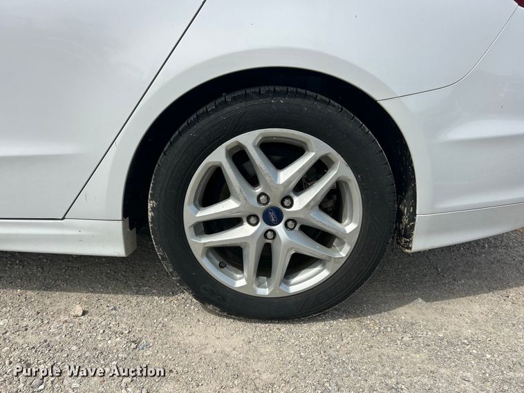 image for item FC5263 2014 Ford Fusion  