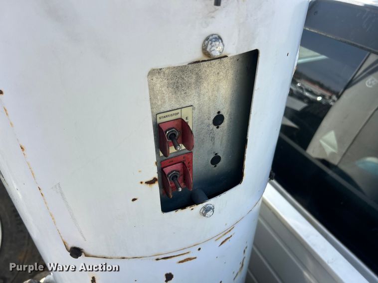 image for item FC5265 2013 RAM 5500  bucket truck