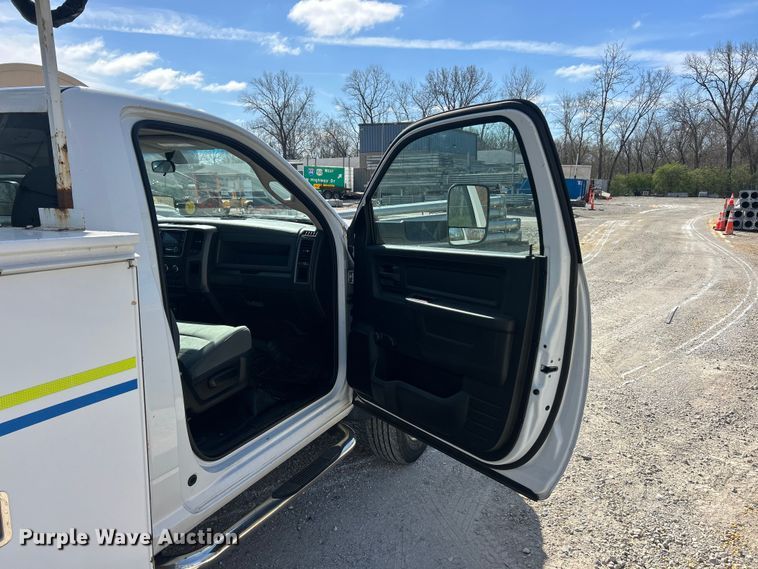 image for item FC5265 2013 RAM 5500  bucket truck