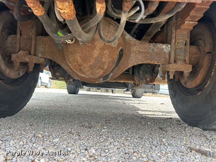 image for item FC5266 2006 International 7400 dump truck