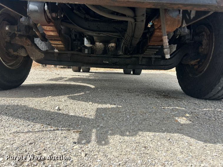 image for item FC5266 2006 International 7400 dump truck