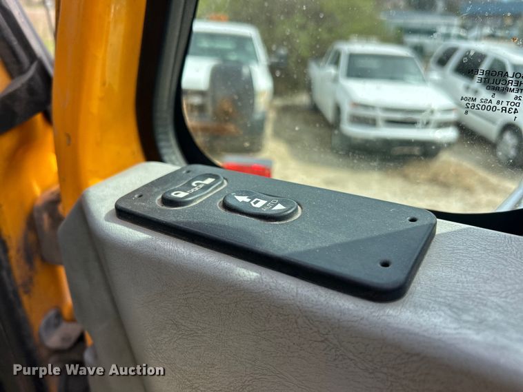 image for item FC5266 2006 International 7400 dump truck