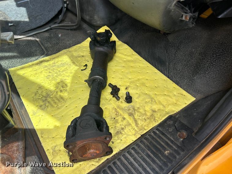 image for item FC5266 2006 International 7400 dump truck